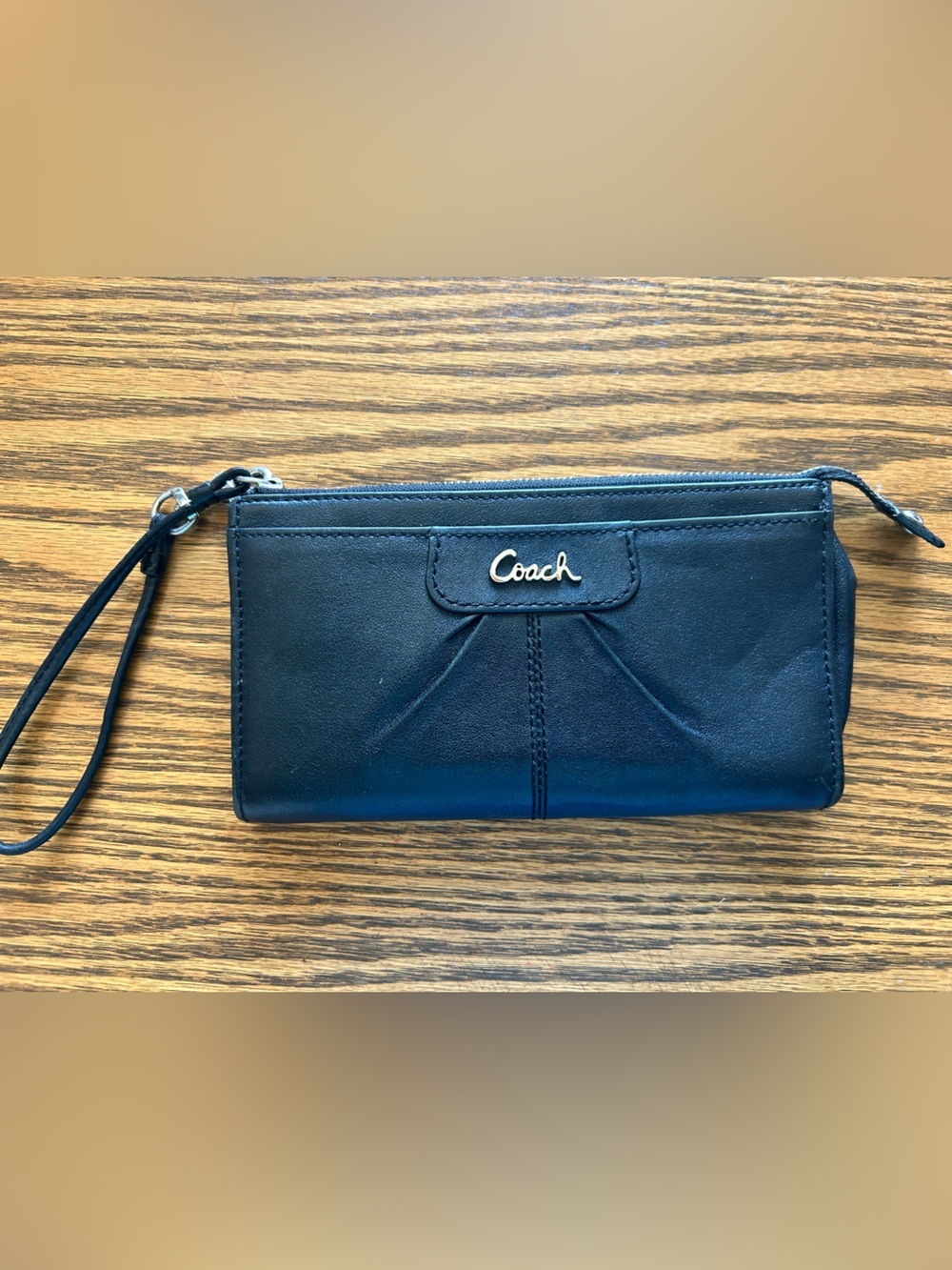Coach Smooth Black Leather Wristlet Zipped Clutch Wallet